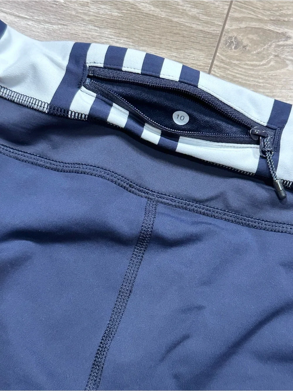 Lululemon Inspire Crop Leggings Inkwell/Ocean Stripe Mesh Panels *Flaw*